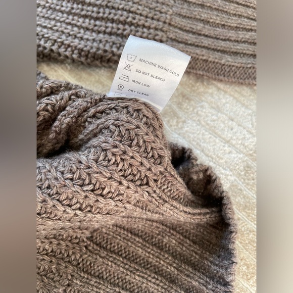 Weekend Stories Wesson turtleneck - Picture 9 of 10